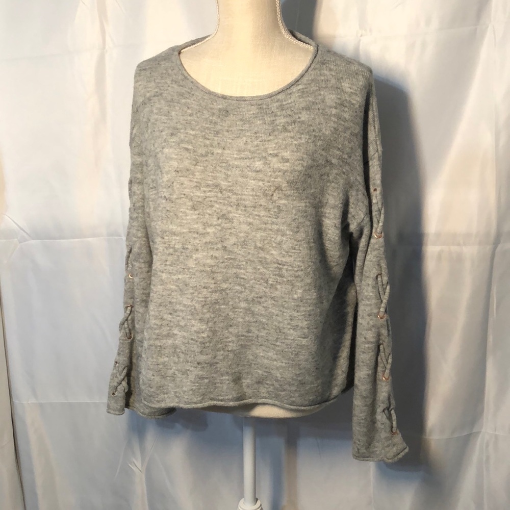 L.O.G.G. H&M gray sweater